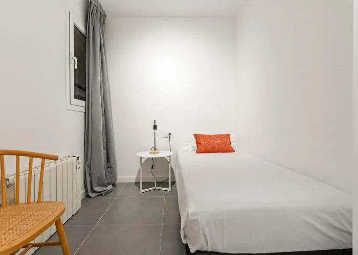 Flateli Espronceda 22 Barcelona
