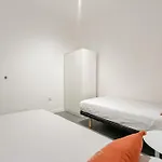 Flateli Espronceda 22 *