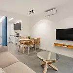 Flateli Espronceda 22 * Barcelona