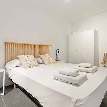 Διαμέρισμα Flateli Espronceda 22 *