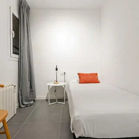 Flateli Espronceda 22 Βαρκελώνη