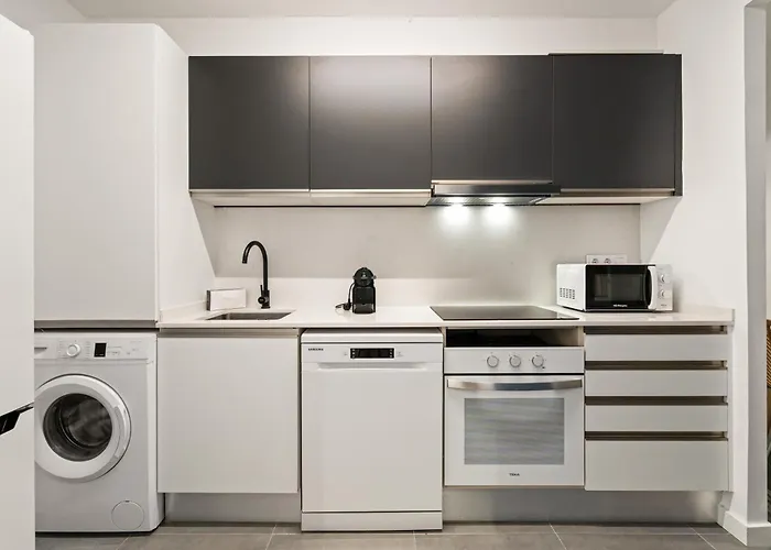 Διαμέρισμα Flateli Espronceda 22 *